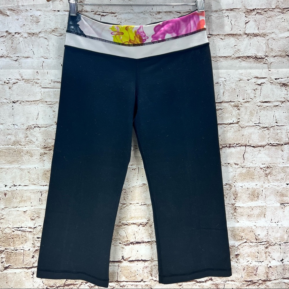 LULULEMON UNICORN TEARS GROOVE CROP RARE PRINT